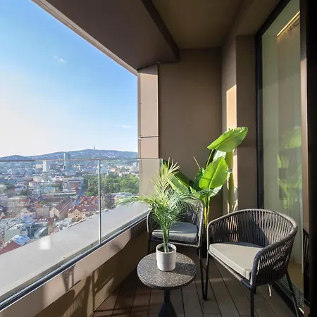 Ah Sky Park 1a - Castle View Free Parking * Bratislava