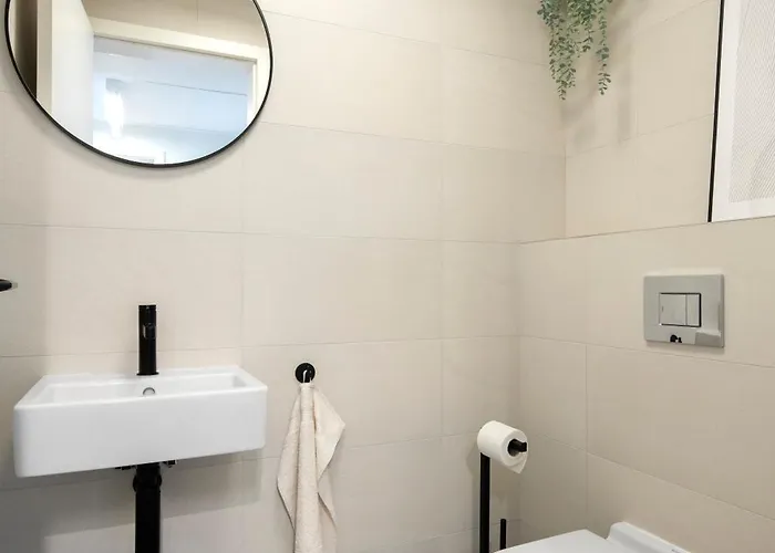 Ah Sky Park 1a - Castle View Free Parking Bratislava