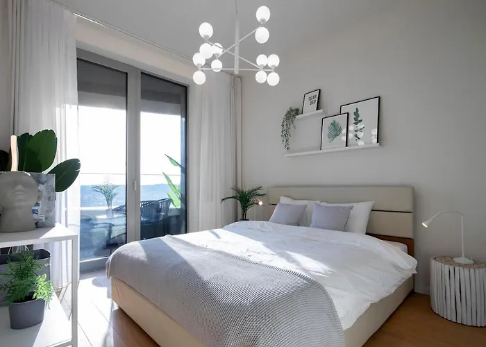 Ah Sky Park 1a - Castle View Free Parking * Bratislava