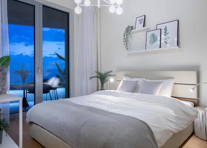 Ah Sky Park 1a - Castle View Free Parking