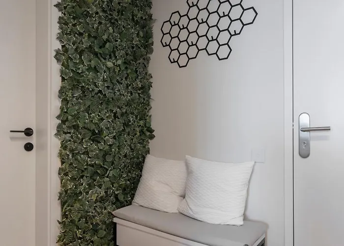 Ah Sky Park 1a - Castle View Free Parking *