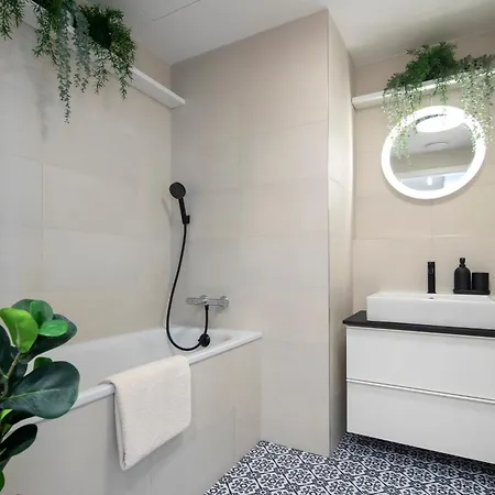 Apartamento Ah Sky Park 1a - Castle View Free Parking